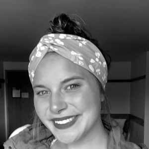 Meet your Posher, Rabecca